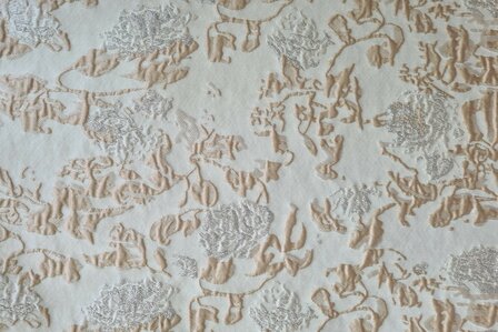 Jacquard Flowers Beige