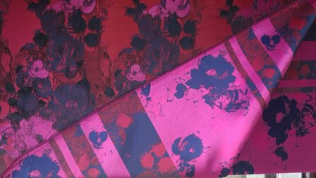 Jacquard Flowers Red