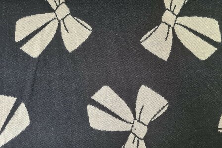 Knitted Punta Jacquard Bow Tie