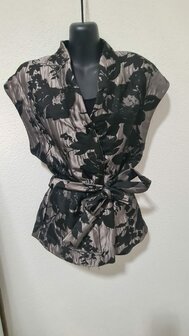 Crashed Jacquard Flowers Beige