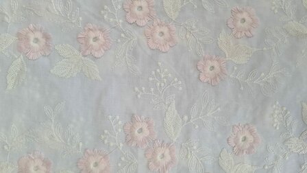 Cotton Embroidery Off White / Nude