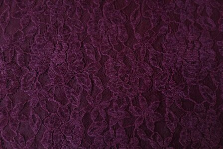 Lace Deluxe Wine Red