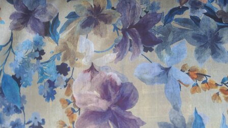 Faux Su&egrave;de/Velvet Flowers Blue