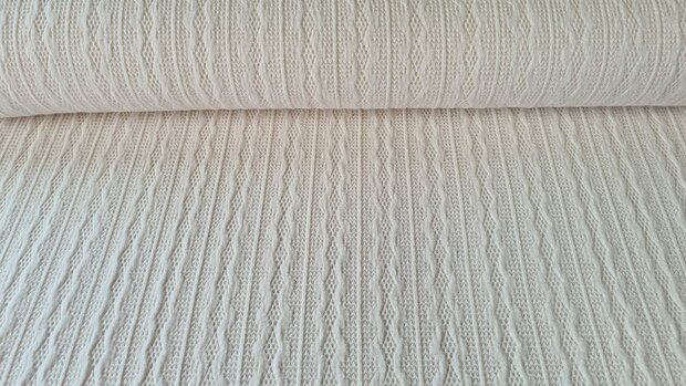 Knitted Viscose Cable Creme