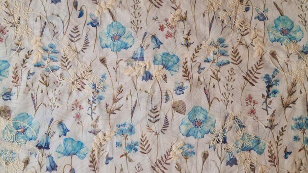 Cotton Broderie Burned White/Blue