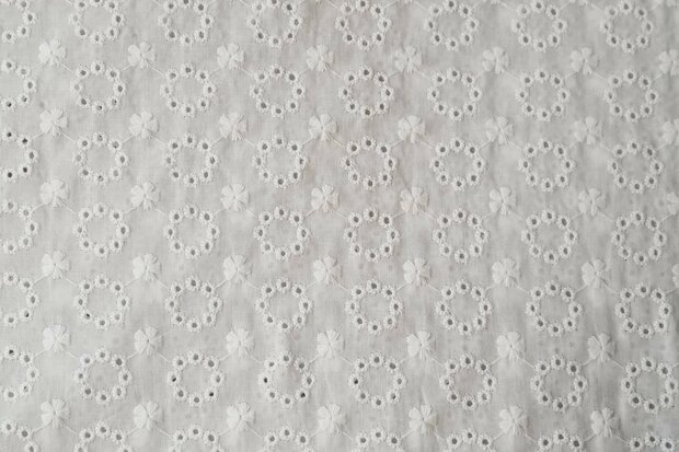 Cotton Broderie Flower-Circle Off White