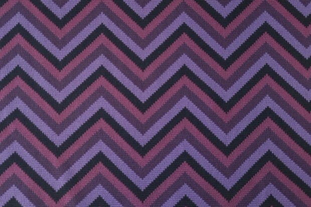 Knitted Jacquard Zigzag Purple