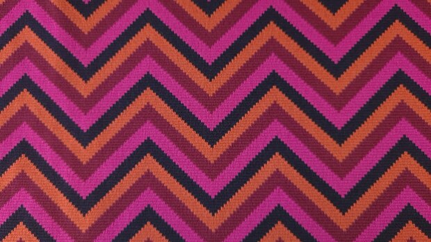 Knitted Jacquard Zigzag Brick