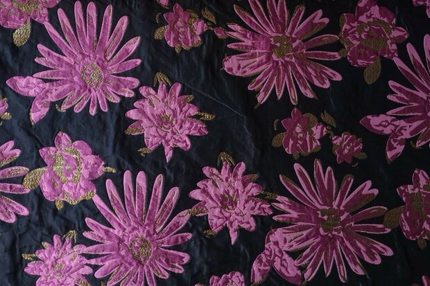 Jacquard Flowers Black