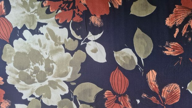 Viscose Crincle Flowers Navy