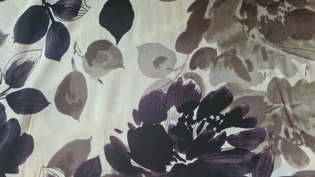 Viscose Crincle Flowers Off White