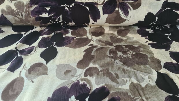 Viscose Crincle Flowers Off White