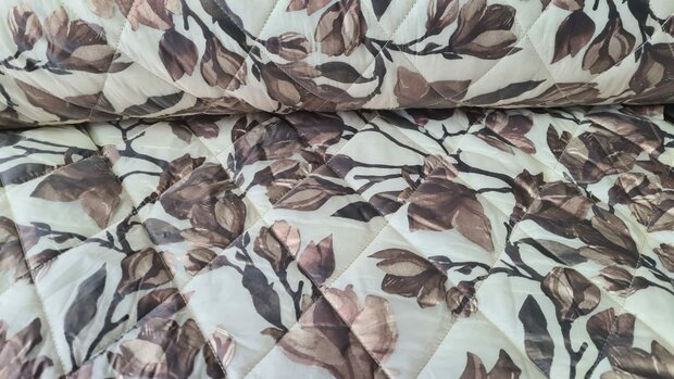 Double Stepped Flowers Brown
