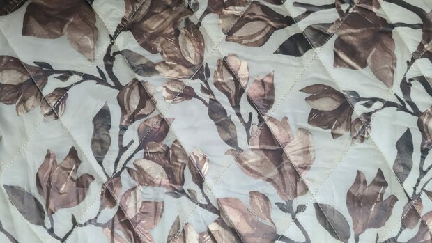 Double Stepped Flowers Brown