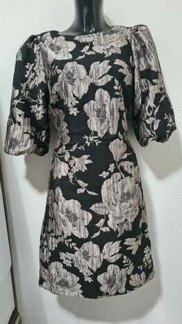 Crashed Jacquard Flowers Beige