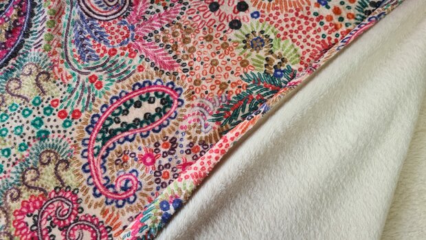 Teddy Fur Paisley Multi