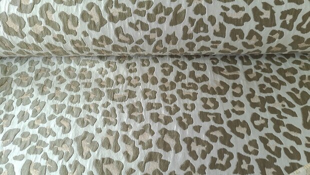 Jacquard Animal Khaki