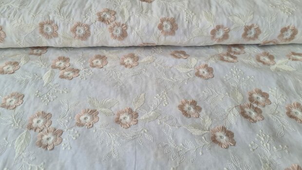 Cotton Embroidery Off White / Sand