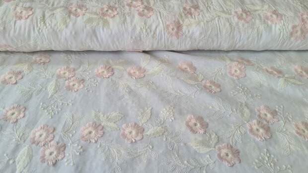 Cotton Embroidery Off White / Nude