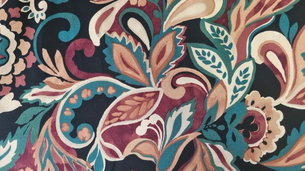 Viscose Stretch Paisley Flower Black