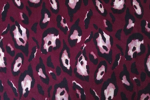 Viscose Twill Leo Red