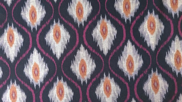 Punta Abstract Black/Wine Red