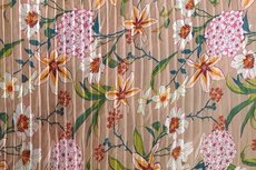 Plissé Chiffon Flowers Beige Plissé Chiffon Flowers Beige