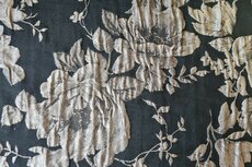 Crashed Jacquard Flowers Beige